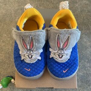Nike LeBron 18 Toddler Size 6c - Great Condition w/ box - Space Jam 2 Bugs Bunny